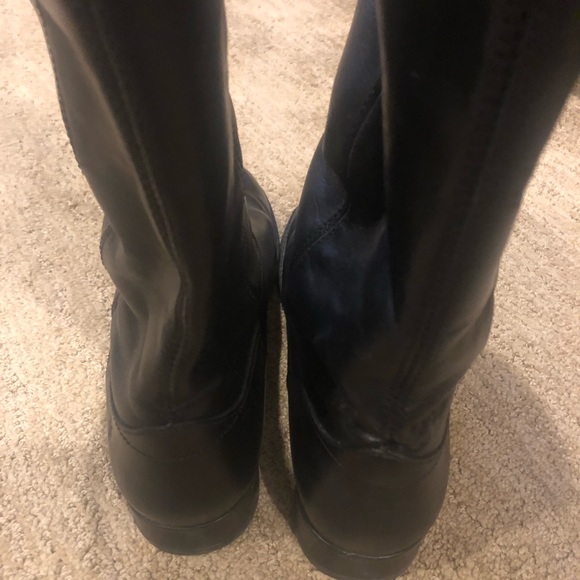FRYE Women’s Melissa Button 2 Boots - Picture 5 of 5